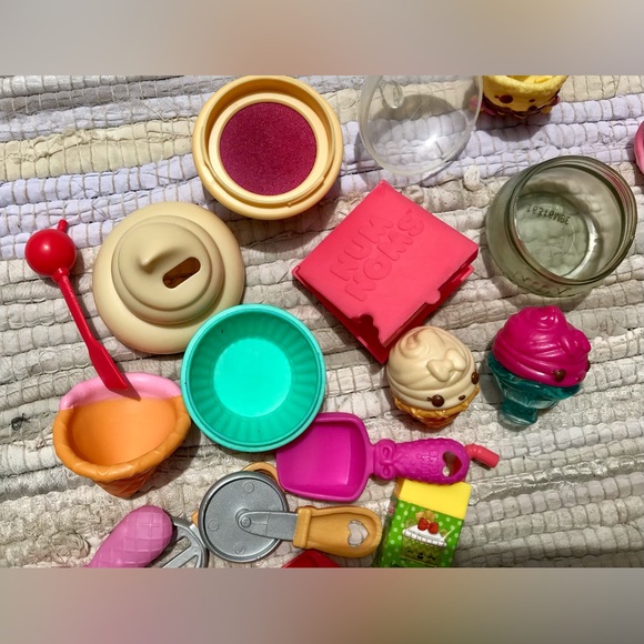 HUGE Lot Num Noms Toys Candy Dinner Fun Fair Foods Sushi Fruits Some Sealed - Picture 5 of 16
